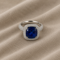 Splendente Anello in Argento con Zaffiro