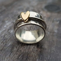 Anello Vintage in Argento con Cuore Dorato