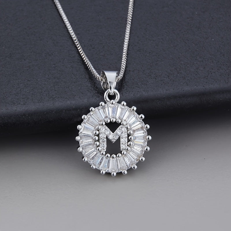 Collana in oro bianco con iniziale "Z" e zirconi