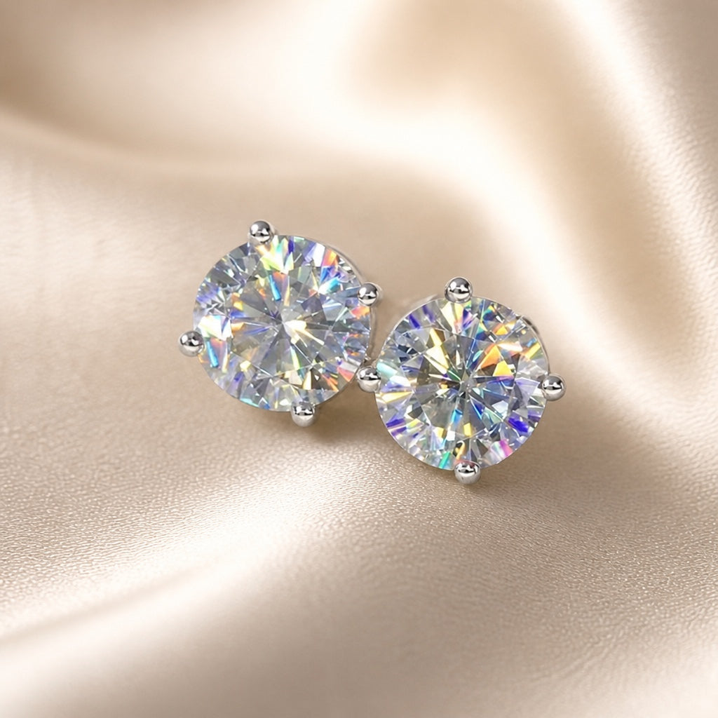 Orecchini scintillanti in oro bianco con zirconia