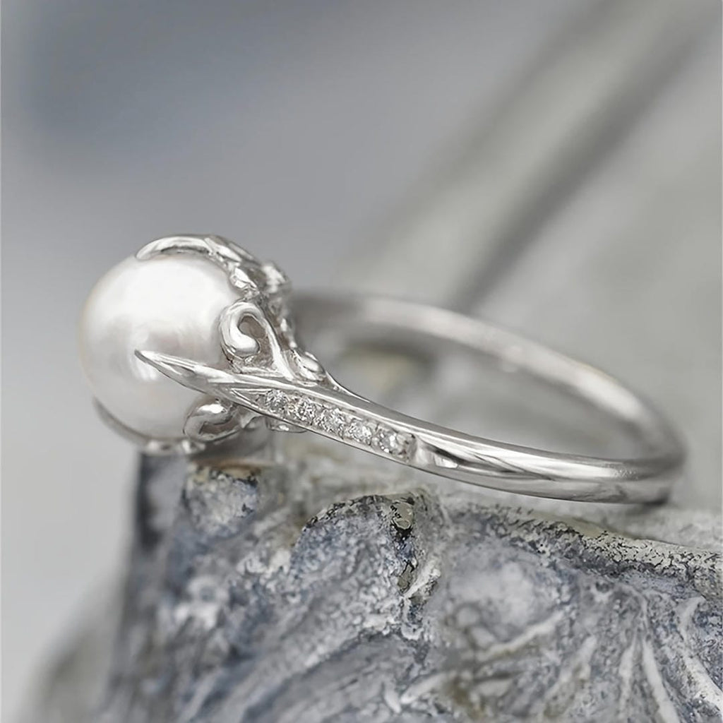 Anello Accento con Perla d'Acqua Dolce Intrecciata