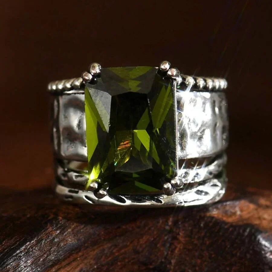 Anello Vintage Bohemien in Zircone Taglio Geometrico Placcato Argento