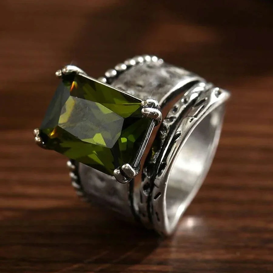 Anello Vintage Bohemien in Zircone Taglio Geometrico Placcato Argento