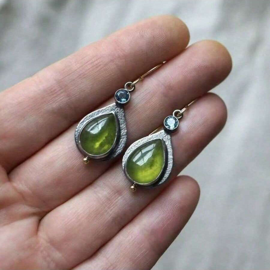 Orecchini Vintage Bohemien in Zirconia Cubica Verde Oliva