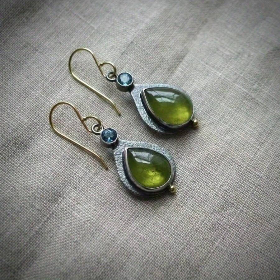 Orecchini Vintage Bohemien in Zirconia Cubica Verde Oliva