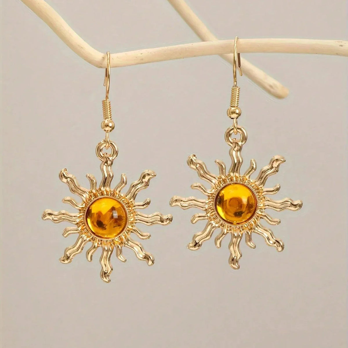 Orecchini Pendenti in Acrilico Dorato con Girasole Barocco Bohemien