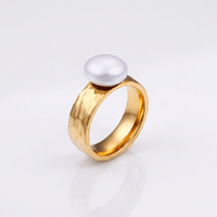 Vivia™ - Anello retrò con perla dorata