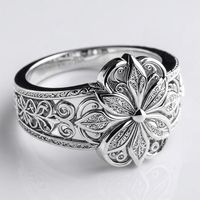 Aurea™ - Anello fiore in argento