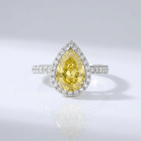 Olia™ - Anello halo con diamante giallo a goccia