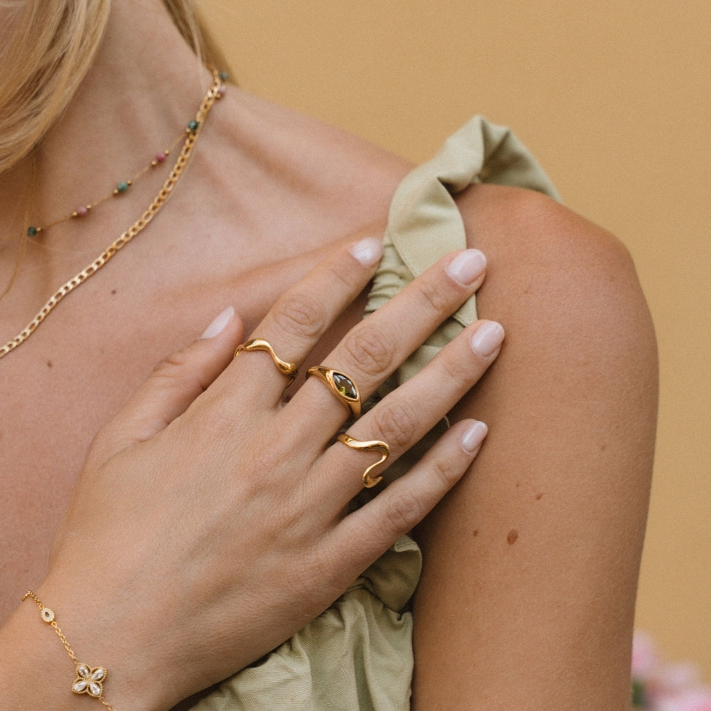 Anello Wave in Oro 18K