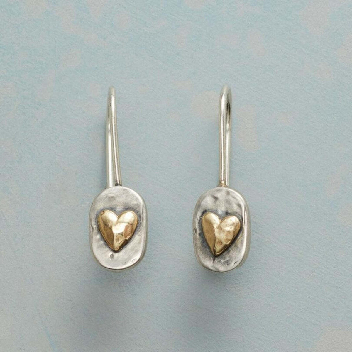 Orecchini vintage a cuore in oro con intarsio
