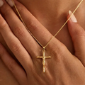 Venerata™ - Collana con Croce