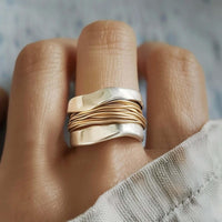 Anello con Fili d'Oro e Argento