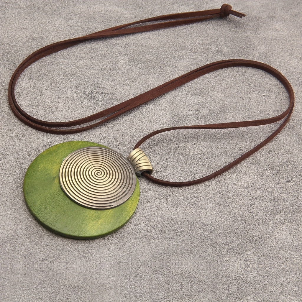 Collana Lunga con Pendente Medaglione Spirale Bohemien Retro