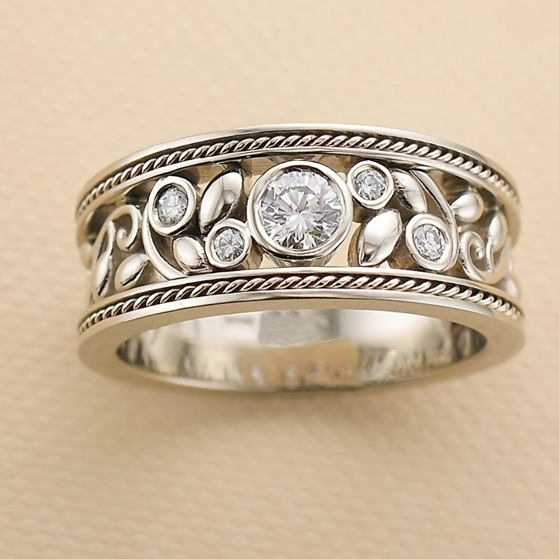 Elegante anello in oro bianco con zirconia