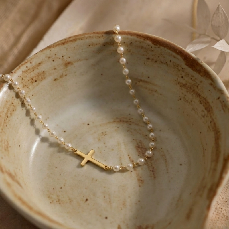 Mirabile™ - Collana a Croce Decorata con Perle d'Acqua Dolce