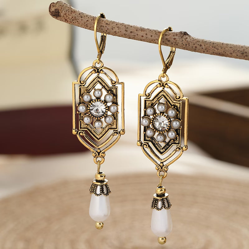 Orecchini Vintage con Perle Incastonate in Oro