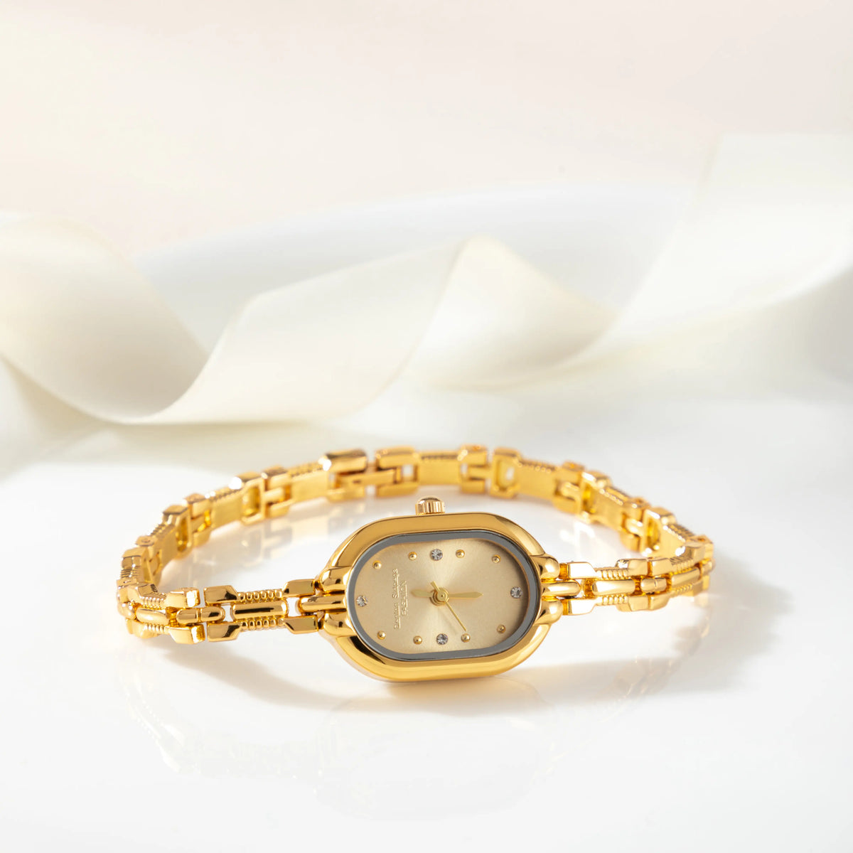 Ovale Oro by Viktoria