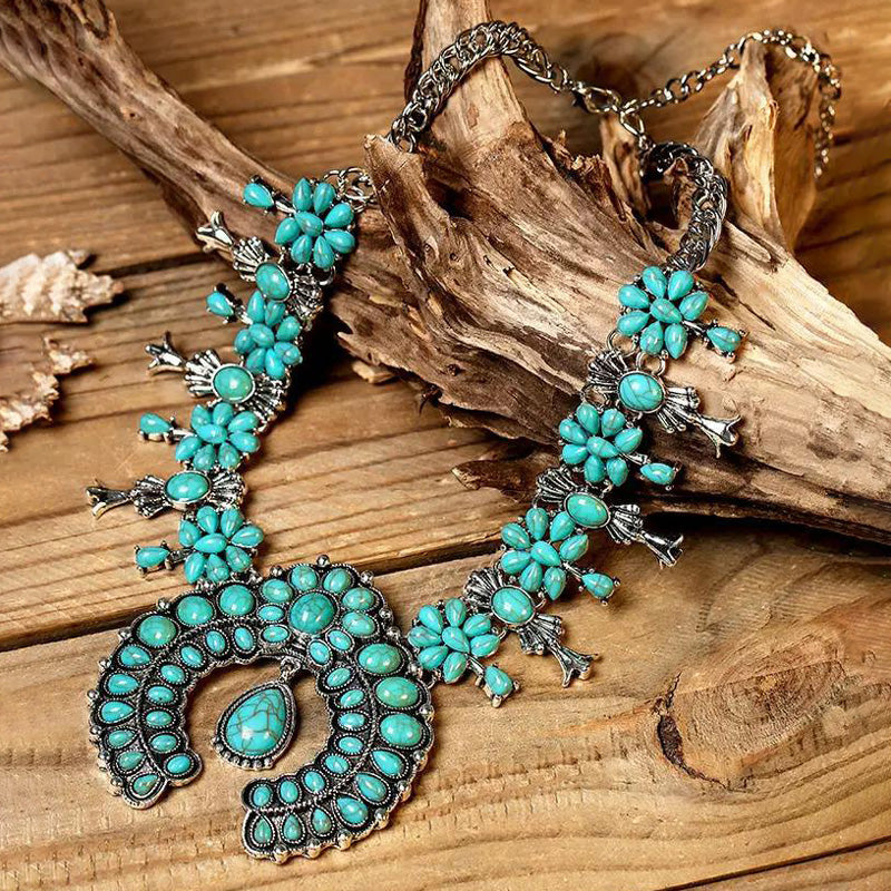 Collana con Pendente a Fiore Turchese Bohemien
