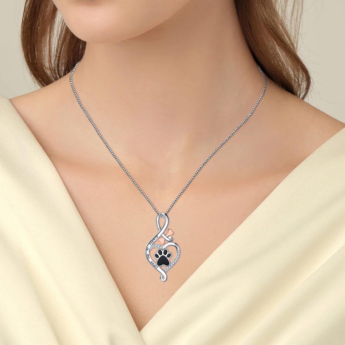 Collana Lucky Paw con Cuore, Osso & Infinito – Pendente “Sempre nel Mio Cuore”