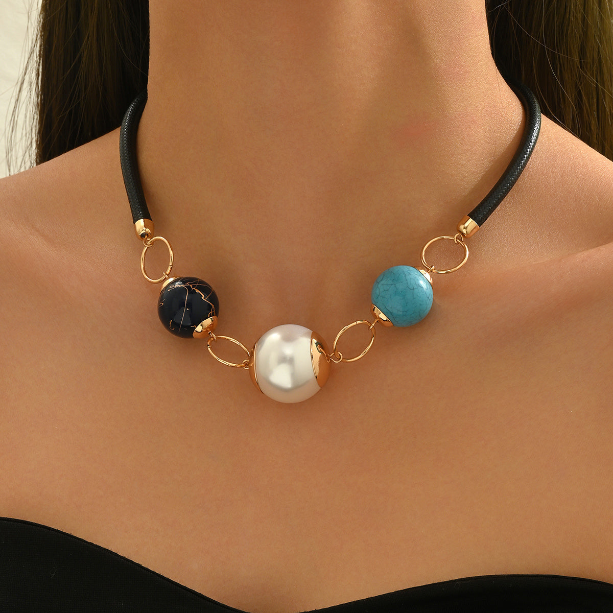 Collana Bohemien Minimalista con Perle e Perline di Turchese