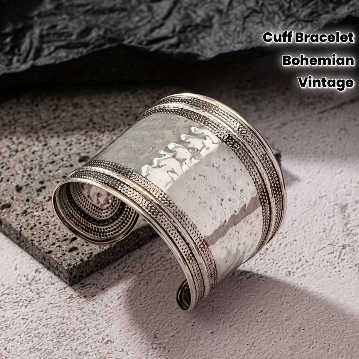 Bracciale a Cuffia Largo in Argento Placcato Hammered Vintage Boho