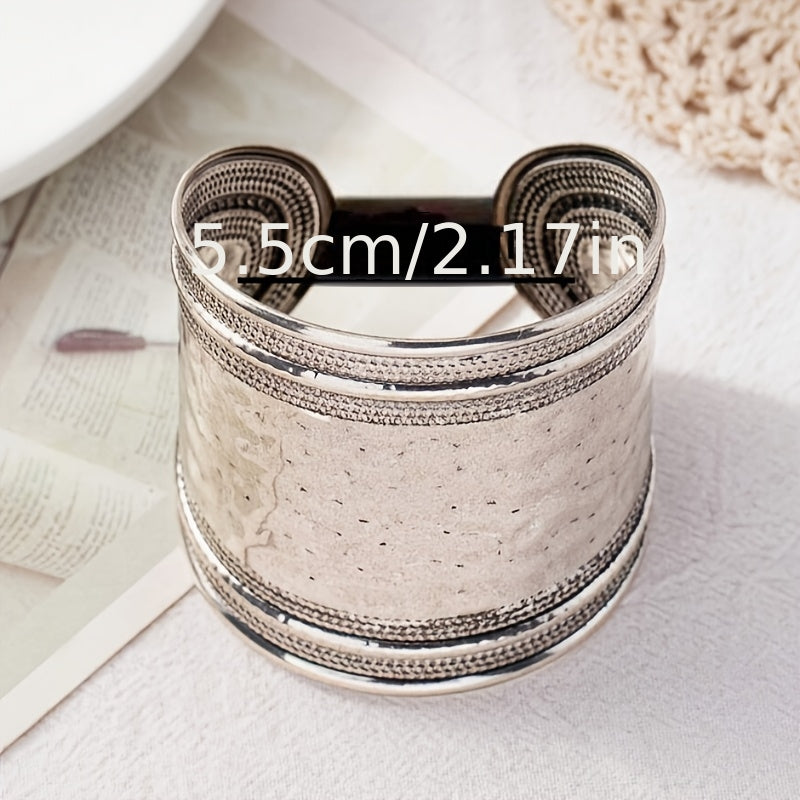 Bracciale a Cuffia Largo in Argento Placcato Hammered Vintage Boho