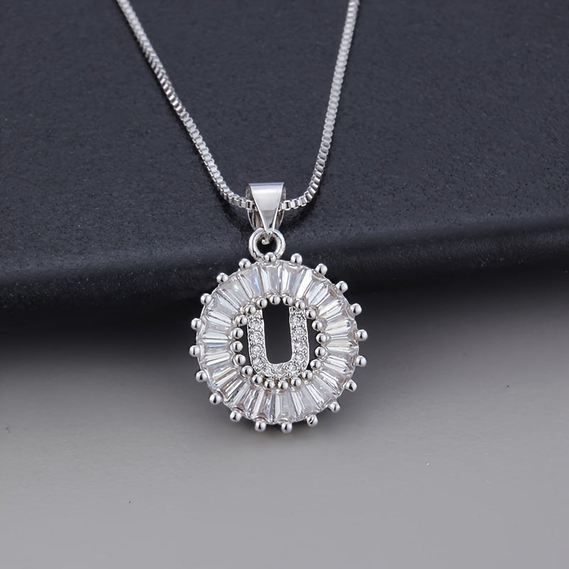 Collana in oro bianco con iniziale "Z" e zirconi