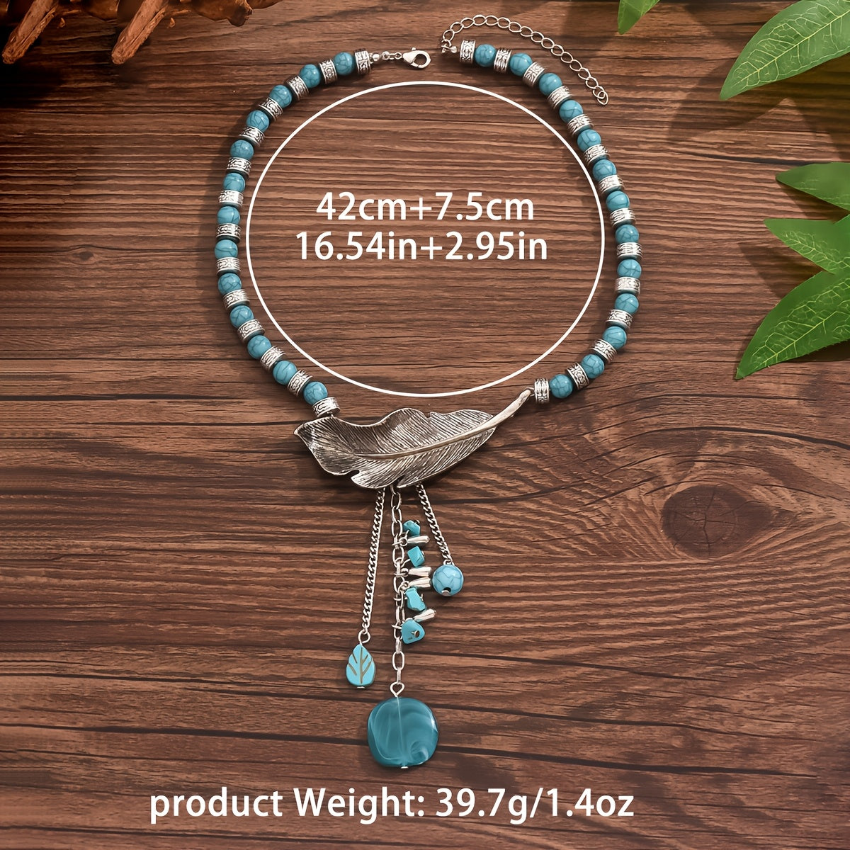 Collana con pendente a foglia in perline turchesi vintage