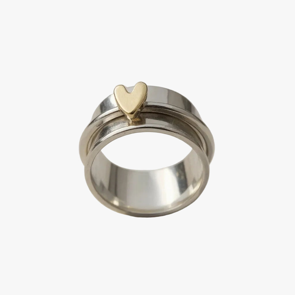 Anello a forma di cuore