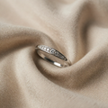 Anello in zirconia micro-pavé color oro bianco