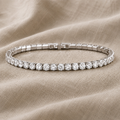 Bracciale tennis in cristallo con finitura in oro bianco