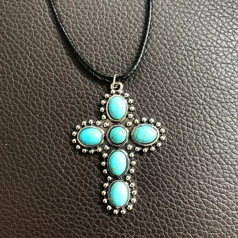 Collana con Pendente a Croce Turchese in Argento Retro