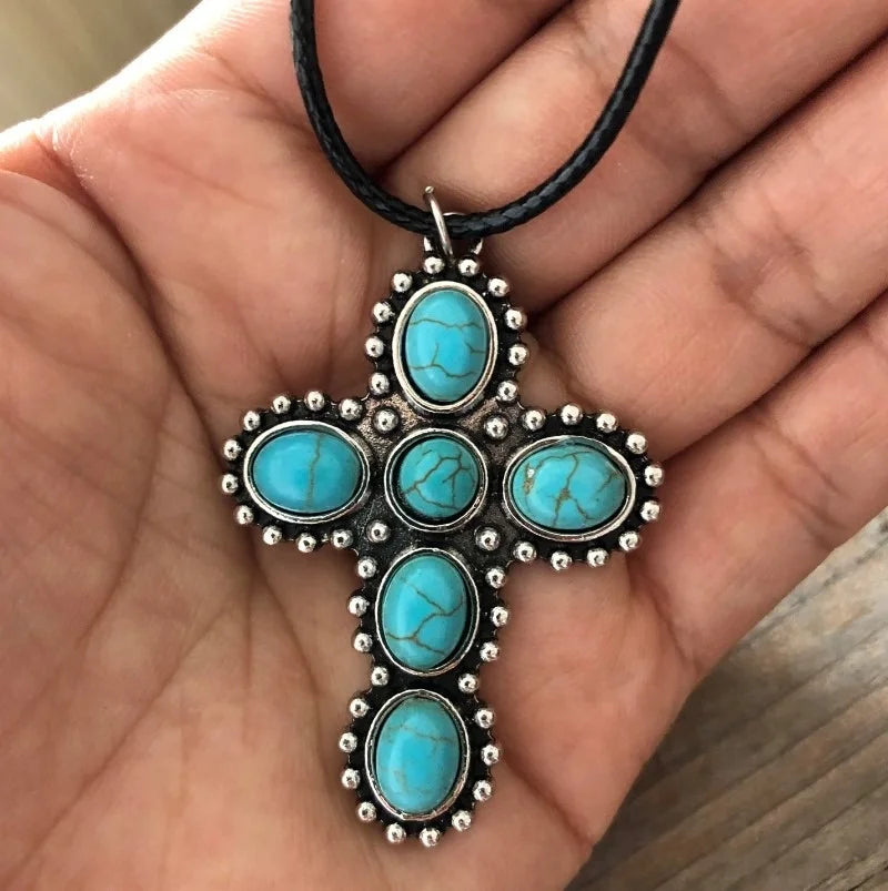 Collana con Pendente a Croce Turchese in Argento Retro