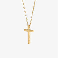 Éternelle™ - Collana con pendente a croce incisa su misura