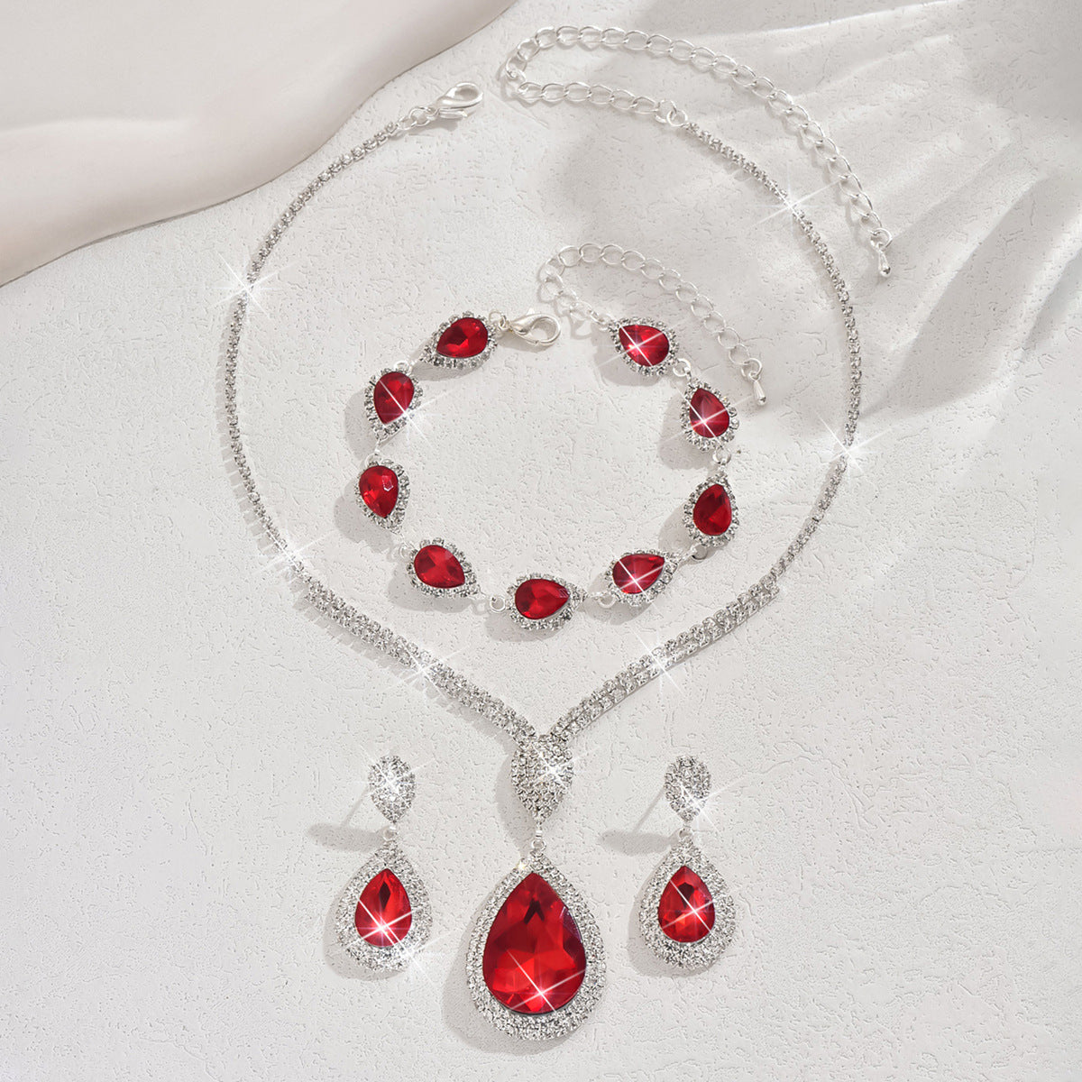 Set di gioielli a goccia di rubino argento