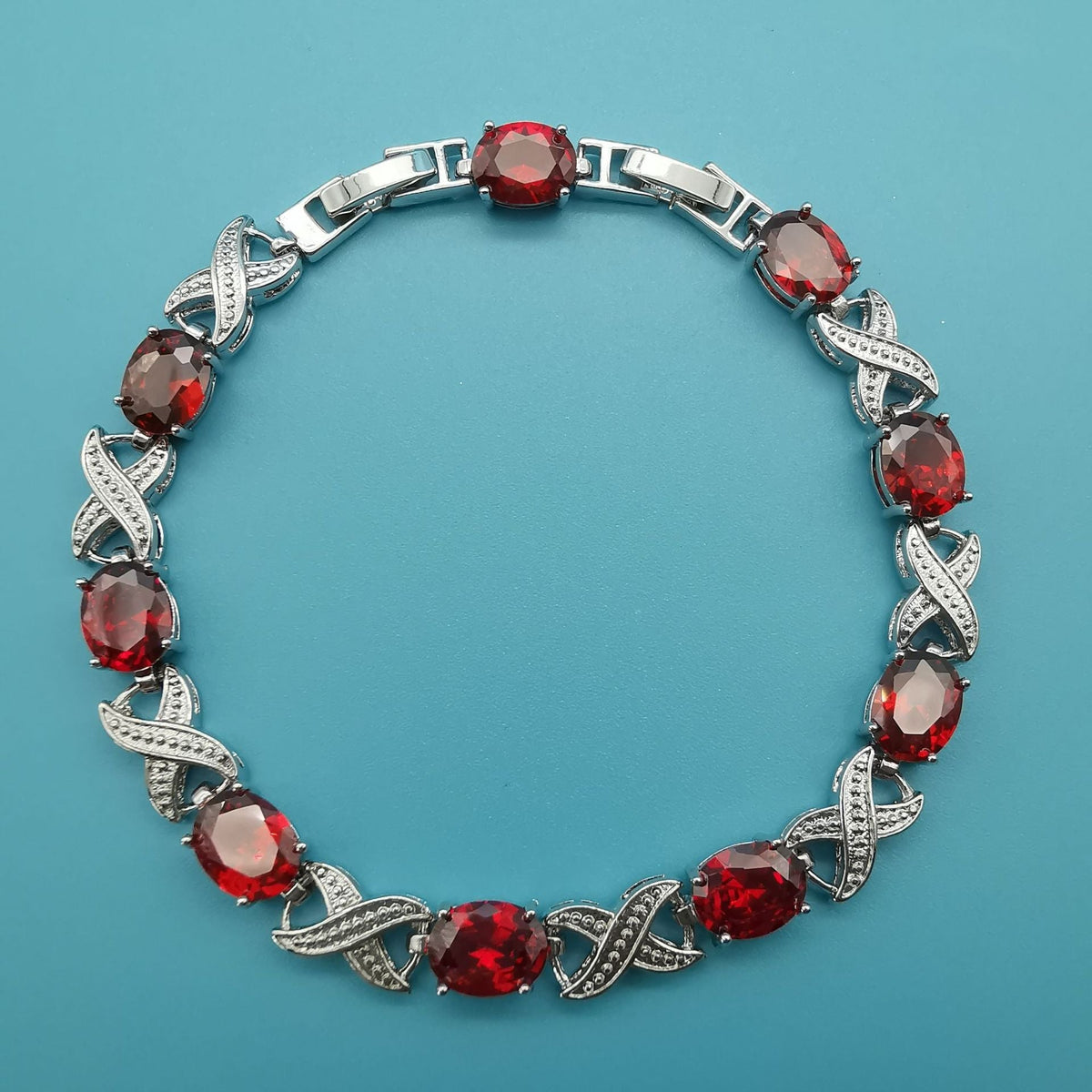 Bracciale a Maglia in Argento e Rubino