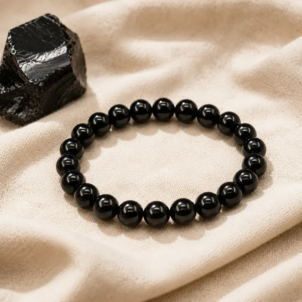 Bracciale in Onice Nero per Radicamento, Protezione e Forza Interiore