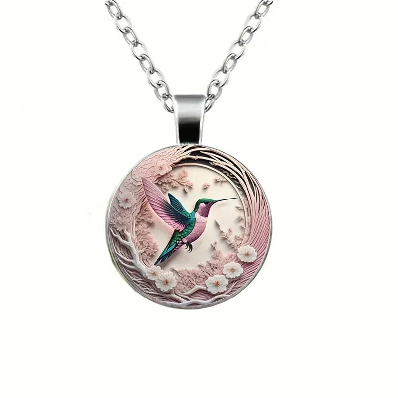 Collana con Pendente a Cupola di Vetro a Forma di Colibrì