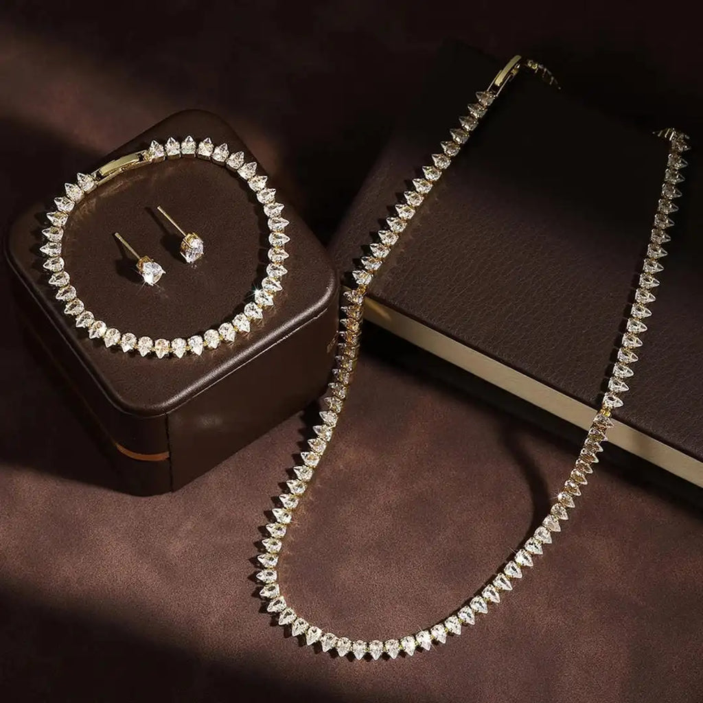 Splendido Set Completo di Zirconia Cubica Rotonda Trasparente per Sposa