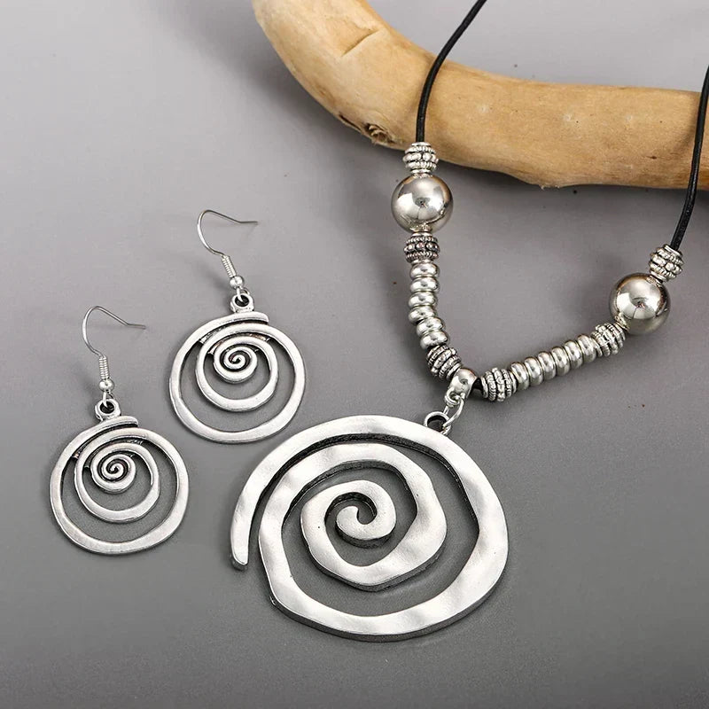 Set di Collana e Orecchini a Spirale Bohemien