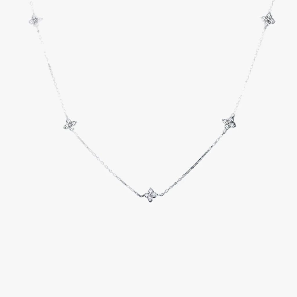 Collana con Zirconia a Forma di Fiore