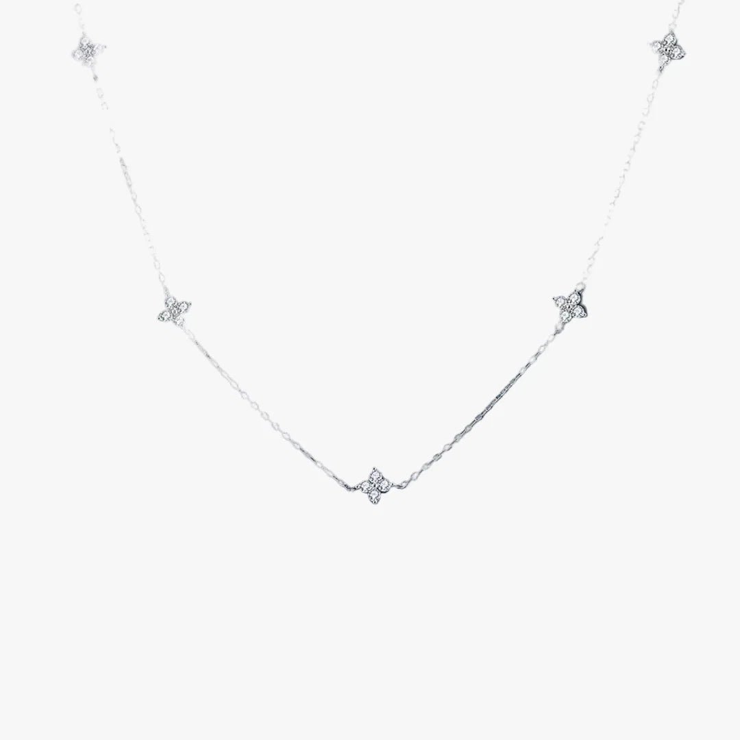 Collana con Zirconia a Forma di Fiore