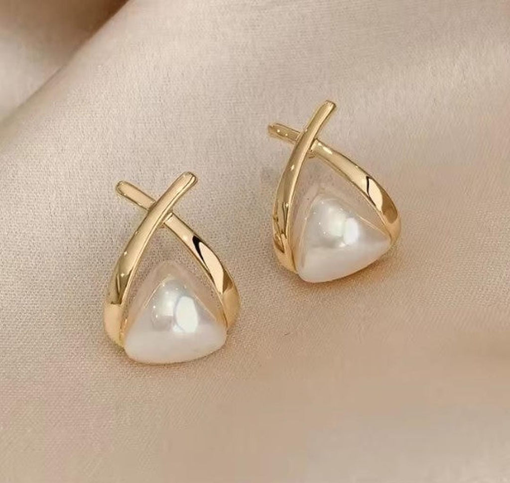 Orecchini Vintage a Goccia di Perla a Triangolo Croce
