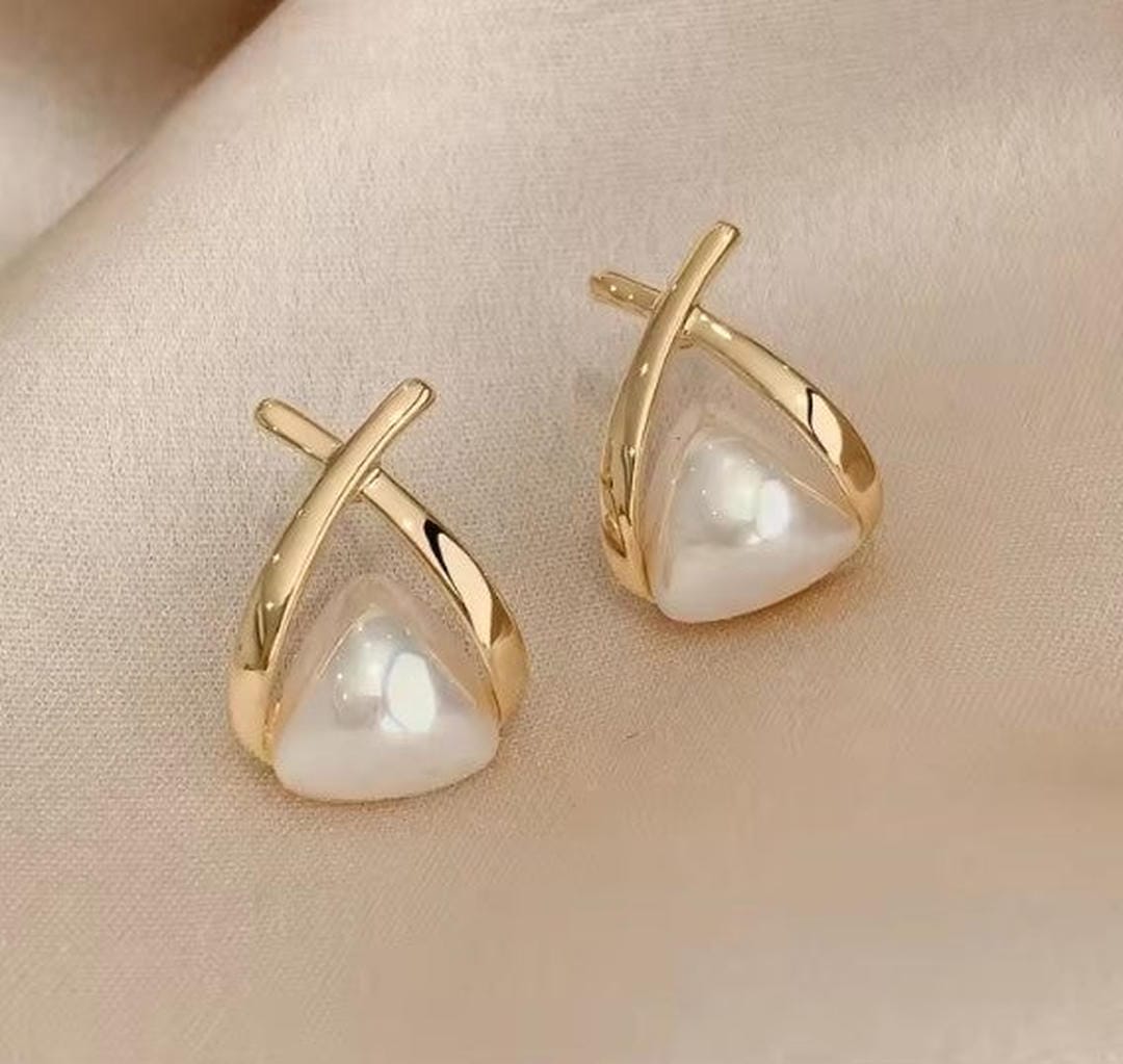 Orecchini Vintage a Goccia di Perla a Triangolo Croce