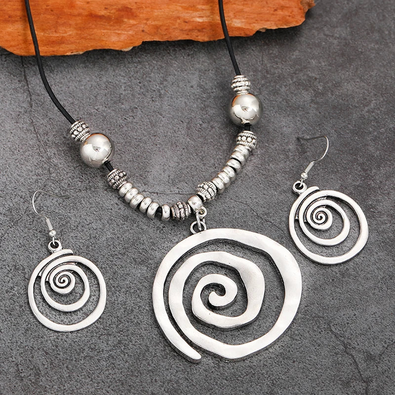 Set di Collana e Orecchini a Spirale Bohemien