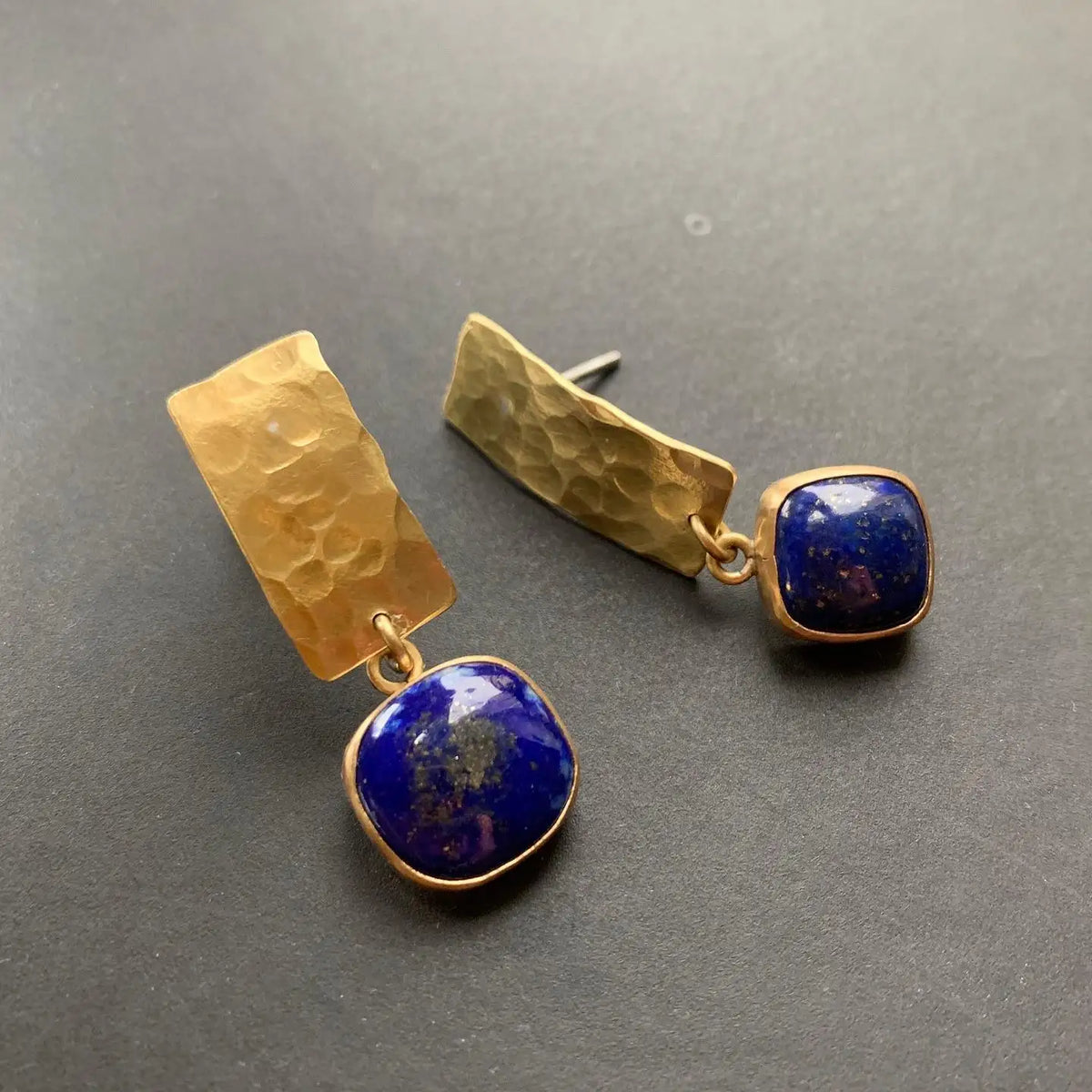 Orecchini a Goccia Quadrati in Lapis Lazuli Boho