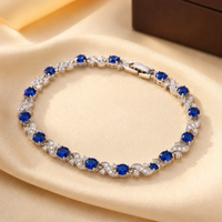 Fioravelle™ - Bracciale in Argento con Motivo Floreale e Zaffiri