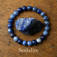 Bracciale in Sodalite per Calma, Chiarezza e Comunicazione Sicura