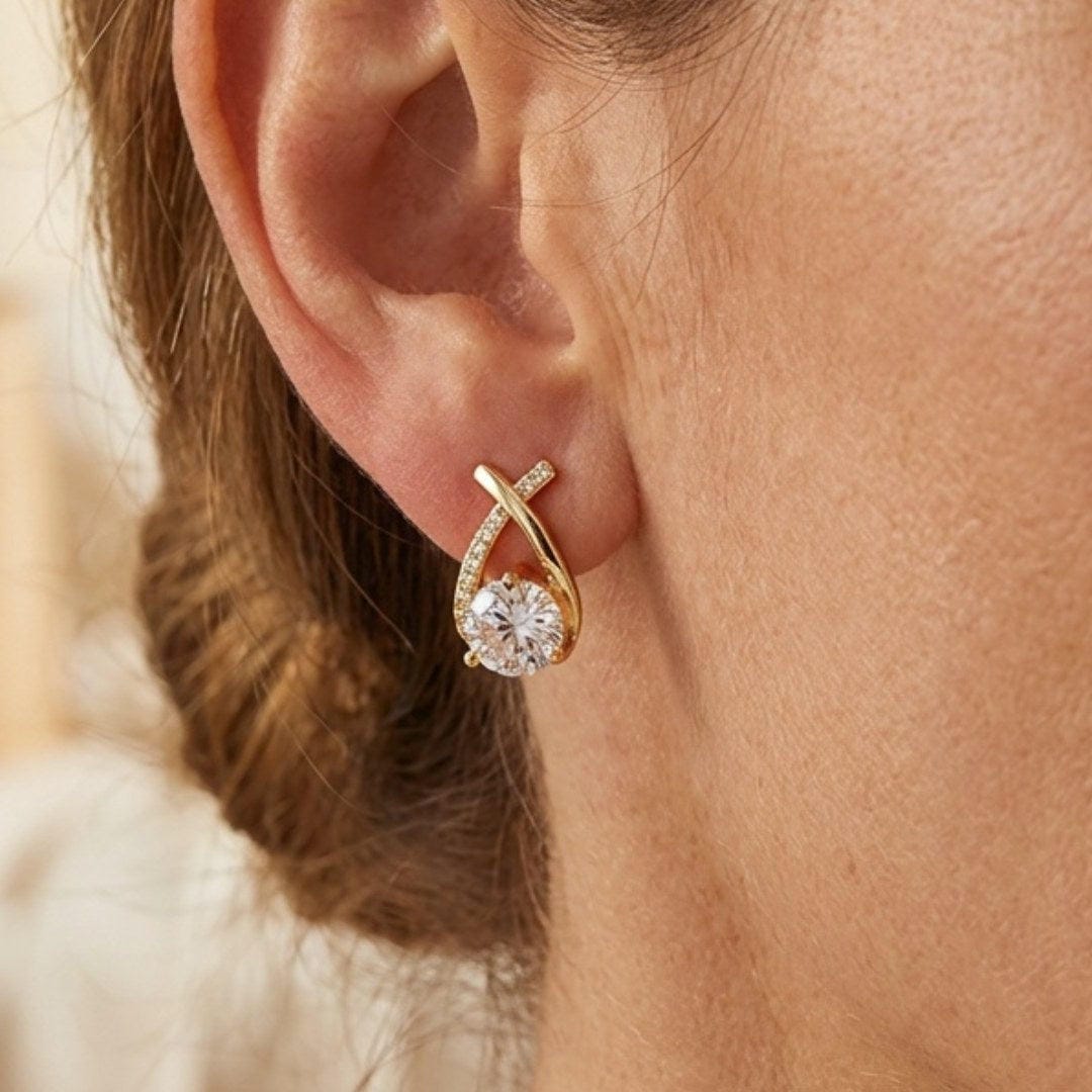 Eleganti Orecchini a Perno a Lacrima con Design Intrecciato in Stile Lusso